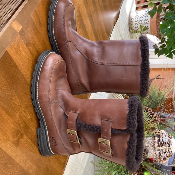UGG Shoes - UGG Australia boots size 7